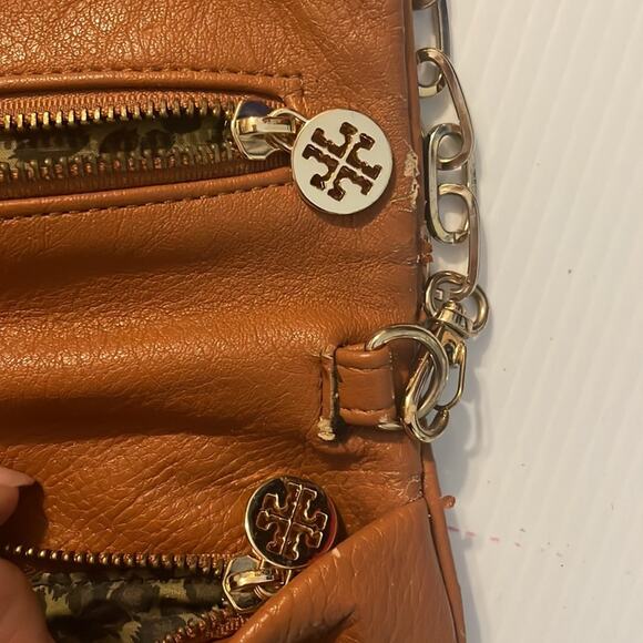 Tory Burch Brown leather Reva flap Clutch with gold chain strap - Picture 13 of 14